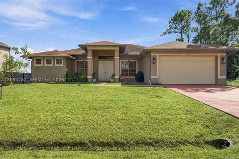 1268 SW Patricia Ave, Port Saint Lucie, FL 34953