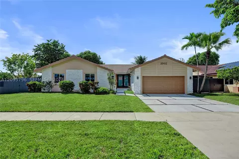 20102 NW 62nd Ave, Hialeah, FL 33015