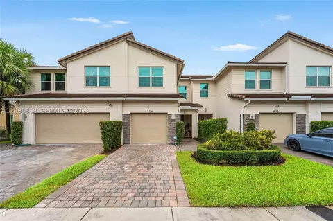 4354 Veleiros Ave, Lighthouse Point, FL 33064