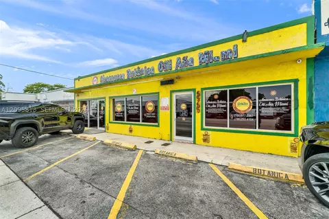 4960 E 4th Ave, Hialeah, FL 33013