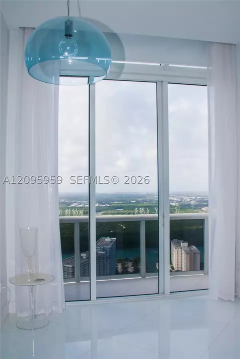 15811 Collins Ave #4306, Sunny Isles Beach, FL 33160