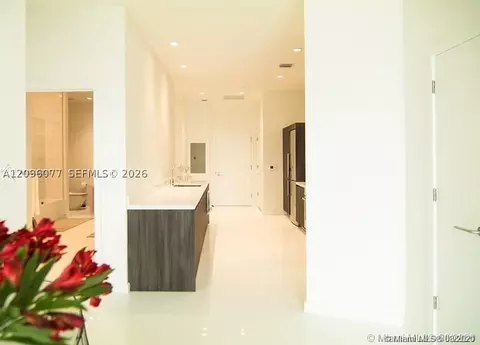 851 NE 1st Ave #510, Miami, FL 33132