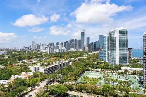 2475 Brickell Ave #2206, Miami, FL 33129