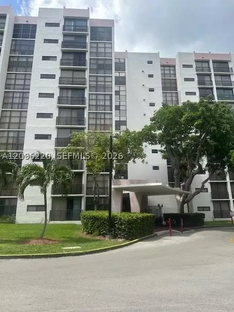 17021 N Bay Rd #521, Sunny Isles Beach, FL 33160