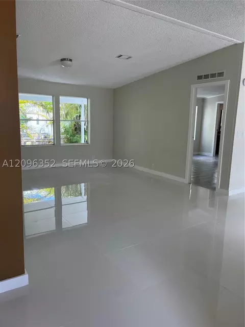 19800 SW 180, Miami, FL 33187