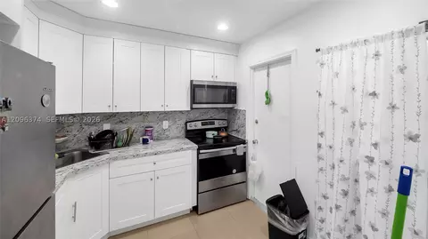 4200 NW 3rd Ct #241, Plantation, FL 33317