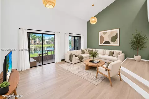 4171 SW 85th Ave, Davie, FL 33328