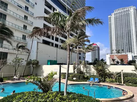 4001 S Ocean Dr #4G, Hollywood, FL 33019