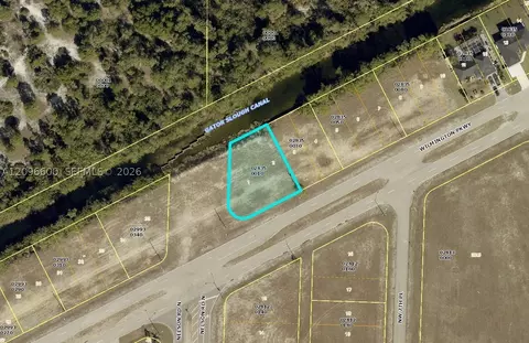 723 Wilminton Pkwy, Cape Coral, FL 33993
