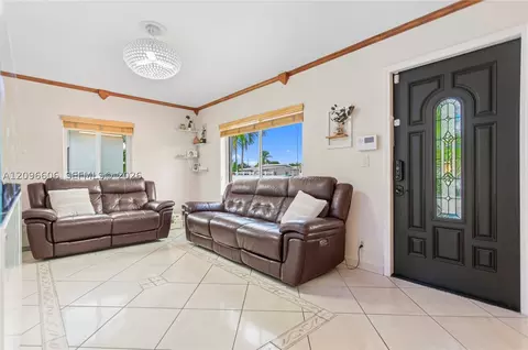 Entry Way - 326 E 44th St, Hialeah, FL 33013 photo 1 of 4