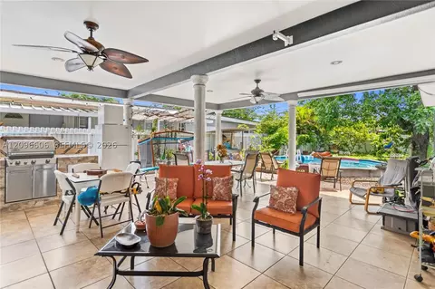 Other - 326 E 44th St, Hialeah, FL 33013 photo 7 of 17