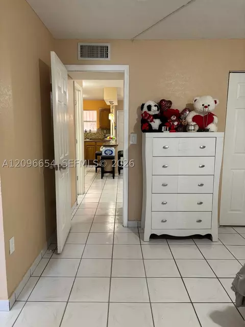 Other - Undisclosed, Hialeah, FL 33012 photo 23 of 23