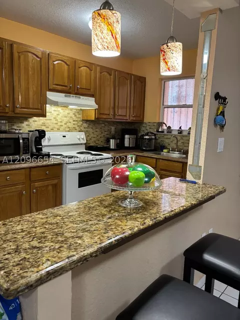 Kitchen - Undisclosed, Hialeah, FL 33012 photo 4 of 4