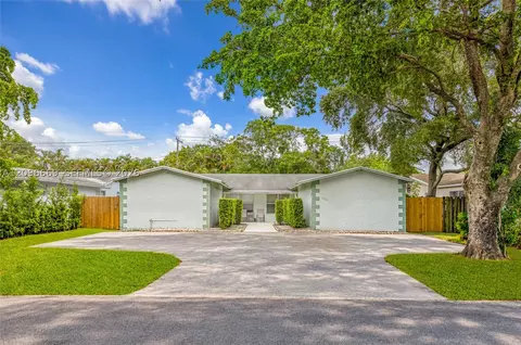 4351 SW 52nd Ct, Fort Lauderdale, FL 33314
