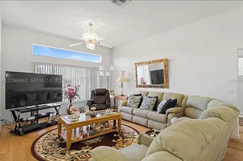 Living - 11603 SE 172nd Loop, Summerfield, FL 34491 photo 2 of 2