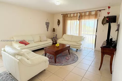13781 SW 66th St #221B, Miami, FL 33183