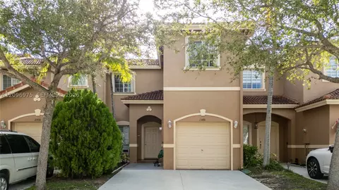 21474 SW 85th Path, Cutler Bay, FL 33189