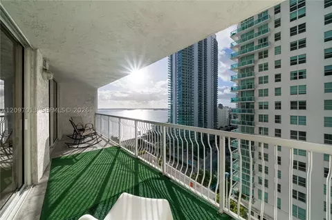 1200 Brickell Bay Dr #1705, Miami, FL 33131