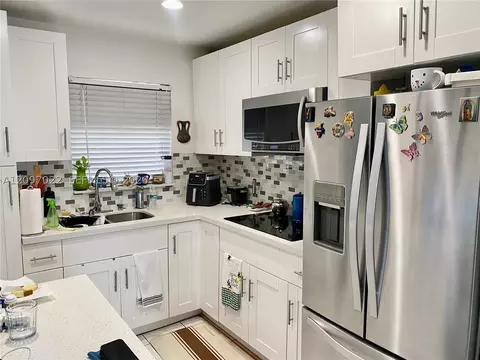 2900 W Sunrise Lakes Dr #304, Sunrise, FL 33322