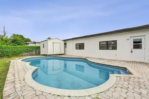 7771 Ramona St, Miramar, FL 33023