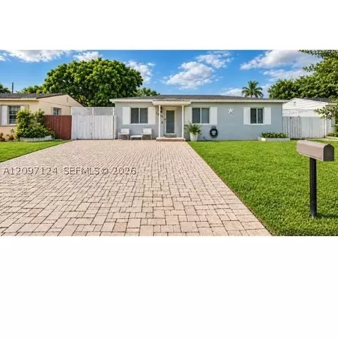 1435 NE 141st St, North Miami, FL 33161