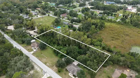 930 NE 1st Ter, Crystal River, FL 34429 photo 15