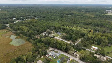 930 NE 1st Ter, Crystal River, FL 34429 photo 10