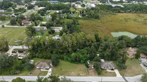 930 NE 1st Ter, Crystal River, FL 34429 photo 14