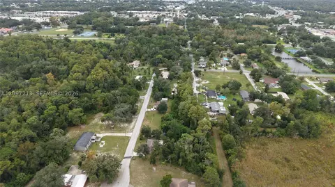 930 NE 1st Ter, Crystal River, FL 34429 photo 6
