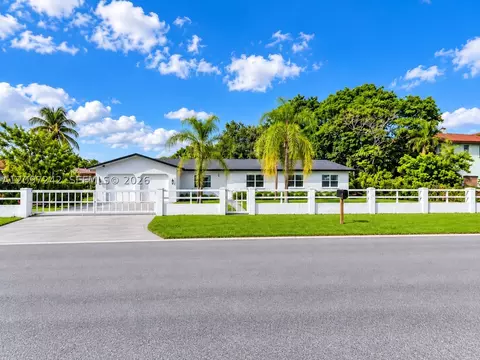 2125 NW 179th St, Miami Gardens, FL 33056