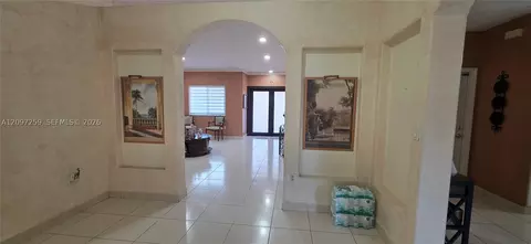 Entry Way - 17665 NW 87th Ct, Hialeah, FL 33018 photo 2 of 5