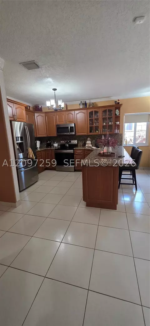 Kitchen - 17665 NW 87th Ct, Hialeah, FL 33018 photo 1 of 3