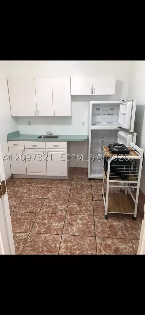 Kitchen - 5836 NW 199th St, Hialeah, FL 33015 photo 6 of 6