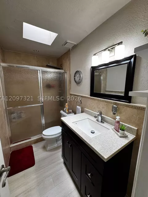 Bath - 5836 NW 199th St, Hialeah, FL 33015 photo 1 of 4