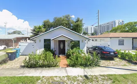 206 SW 2nd Ter, Dania Beach, FL 33004