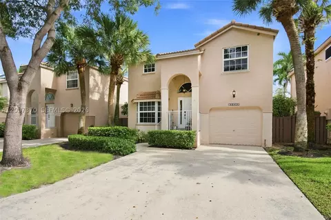 10830 NW 12th Pl, Plantation, FL 33322