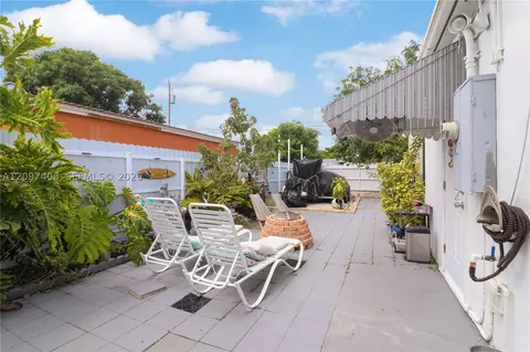 Exterior - 1663 NE 176th St, North Miami Beach, FL 33162 photo 8 of 21