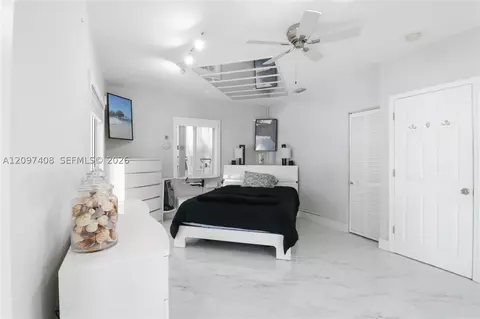 Bedroom - 1663 NE 176th St, North Miami Beach, FL 33162 photo 2 of 4