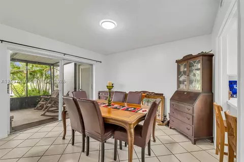 Dining - 18958 Bobolink Dr, Hialeah, FL 33015 photo 1 of 2