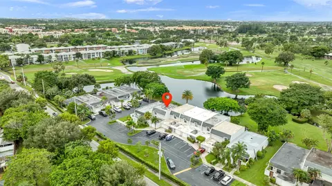 View/Area - 18958 Bobolink Dr, Hialeah, FL 33015 photo 4 of 8