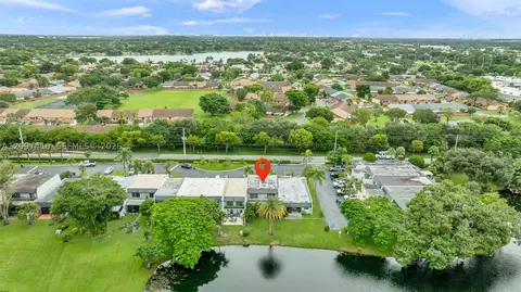 View/Area - 18958 Bobolink Dr, Hialeah, FL 33015 photo 5 of 8
