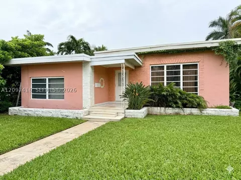 2141 NE 124th St, North Miami, FL 33181