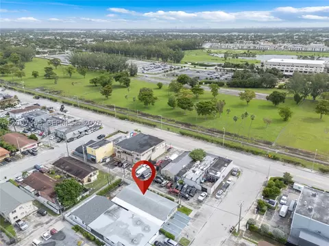 View/Area - Undisclosed, Hialeah, FL 33010 photo 1 of 5