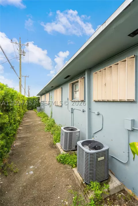 Other - Undisclosed, Hialeah, FL 33010 photo 3 of 9