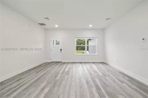 Living - 3900 SW 133rd Loop, Ocala, FL 34473 photo 2 of 3