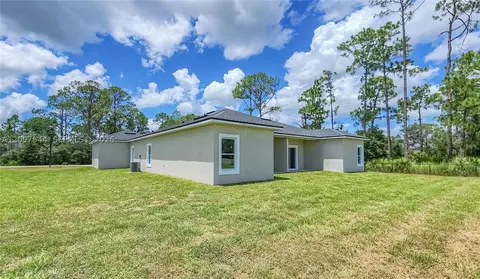 Exterior - 5245 Pebble Beach Dr, Sebring, FL 33872 photo 3 of 3