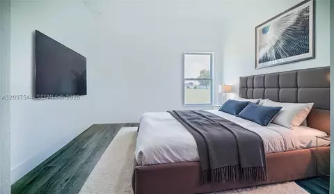 Bedroom - 5245 Pebble Beach Dr, Sebring, FL 33872 photo 3 of 3