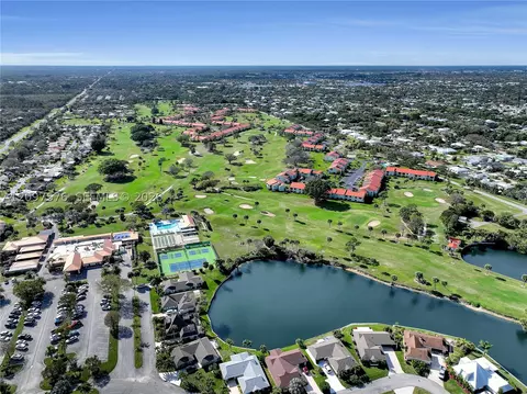 View/Area - 5463 SE Miles Grant Rd #210, Stuart, FL 34997 photo 5 of 6