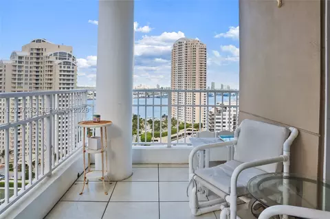 Exterior - 701 Brickell Key Blvd #2309, Miami, FL 33131 photo 2 of 2
