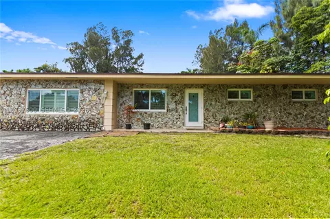 4801 SW 59th Ter, Davie, FL 33314